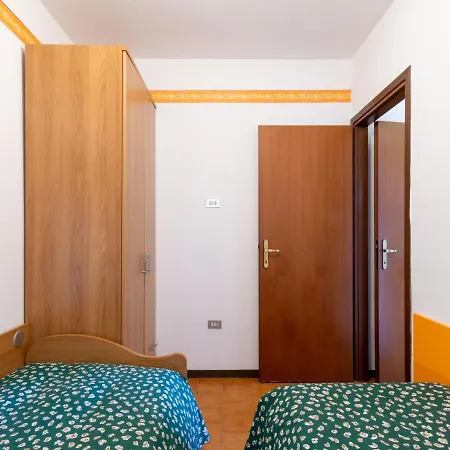 Ronco - Vna215 By Interhome