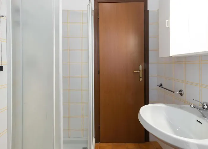 Semesterbostad Ronco - Vna215 By Interhome *